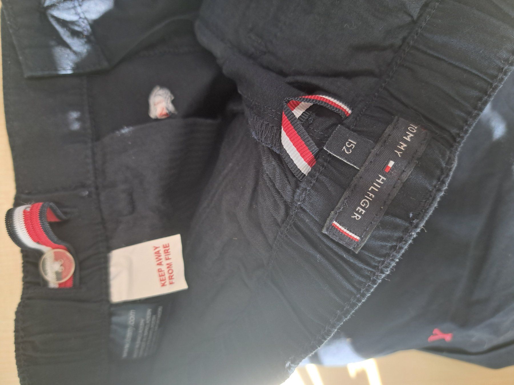 Tommy Hilfiger Hosen: Tommy Hilfiger Shorts 152 – Gebraucht aus bazenheid von salerno007 3