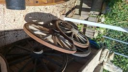 A vendre diverses roues de char à la pièce!!