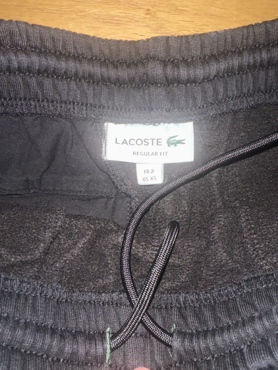 Lacoste Pantaloni: Short Lacoste – Usato da Founex venduto da reb_fws9 1