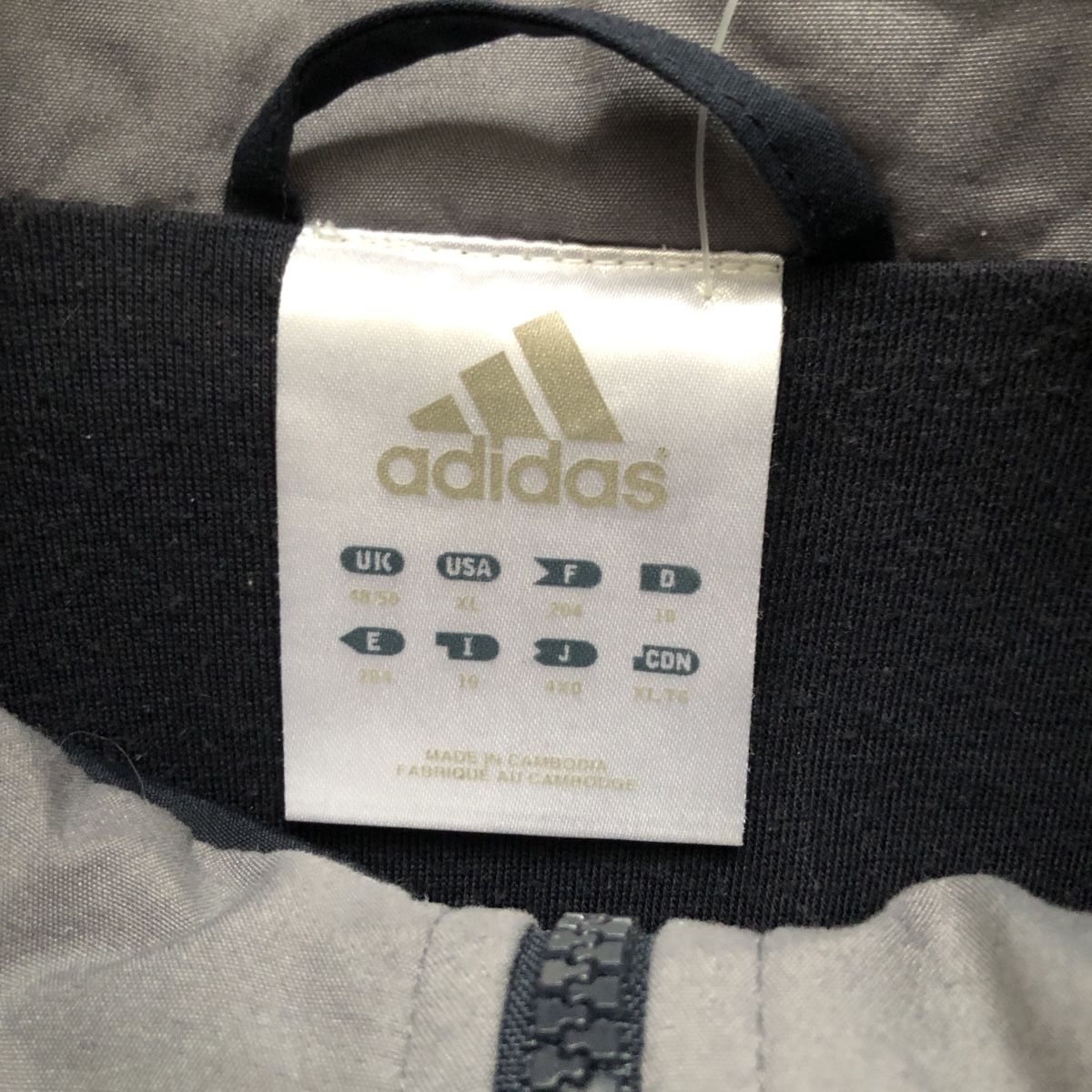 Giacche: Adidas Jacke/Windbreaker – Usato da St. Gallen venduto da Kollision 3