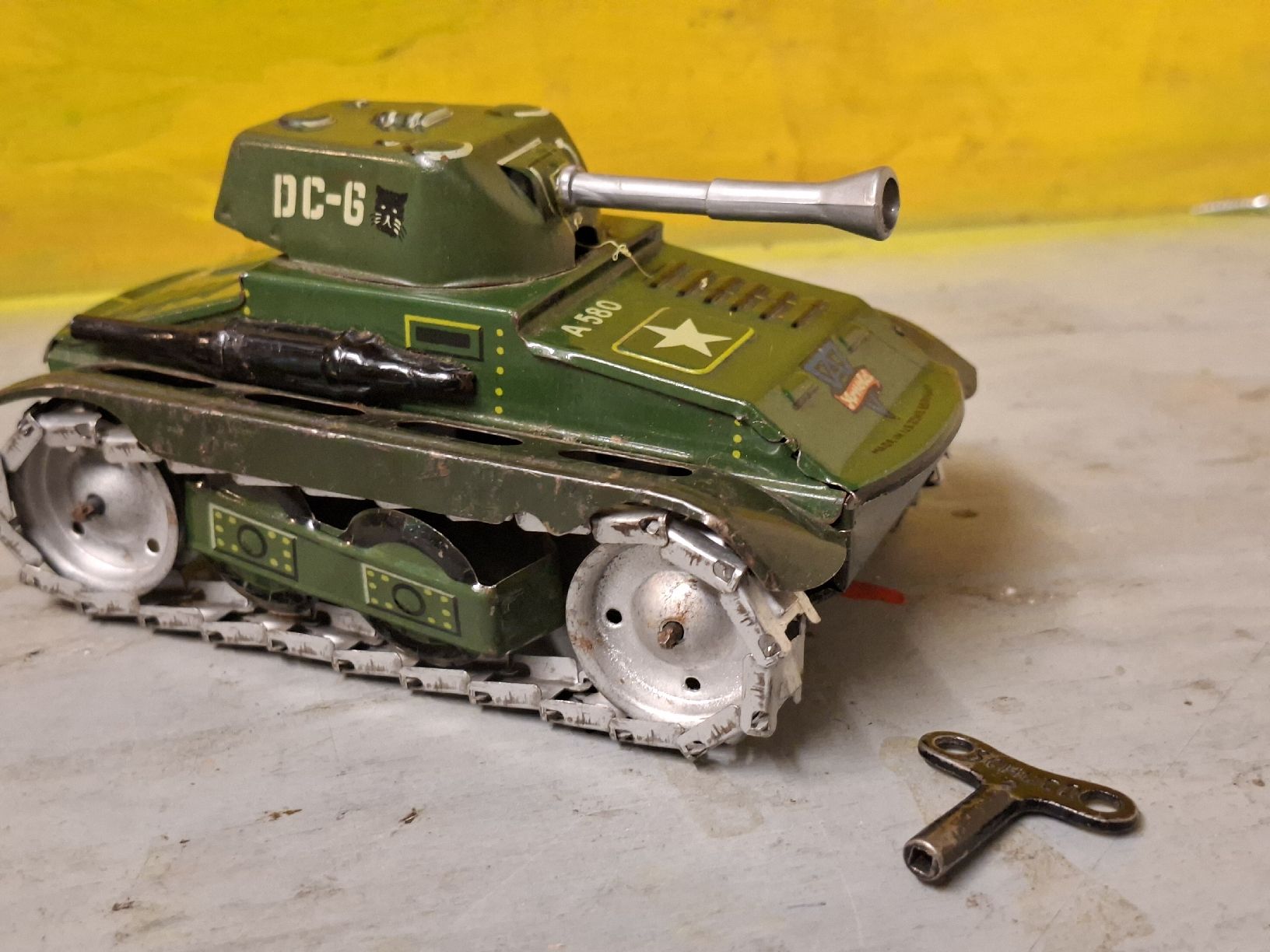 Arnold Spielzeuge: Tank de la marque Arnold – Gebraucht aus Monthey von Jmbois 1
