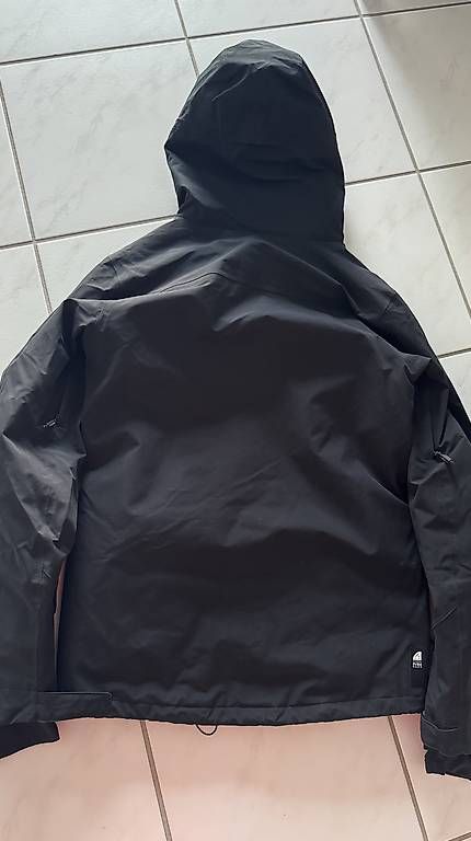 Protest Jacken: PROTEST PVRE SKI JACKE  SCHWARZ  GRÖSSE S – Neu (gemäss Beschreibung) aus Schaffhausen von lia_86dy 1