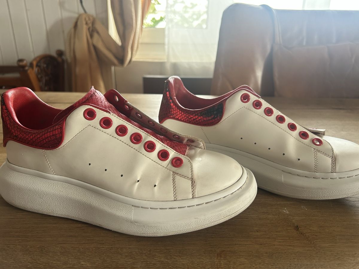 Alexander Mcqueen Herrenschuhe: Alexander McQueen Oversized Sneaker – Python Red – Defekt aus Obergösgen von mad_56fp 1
