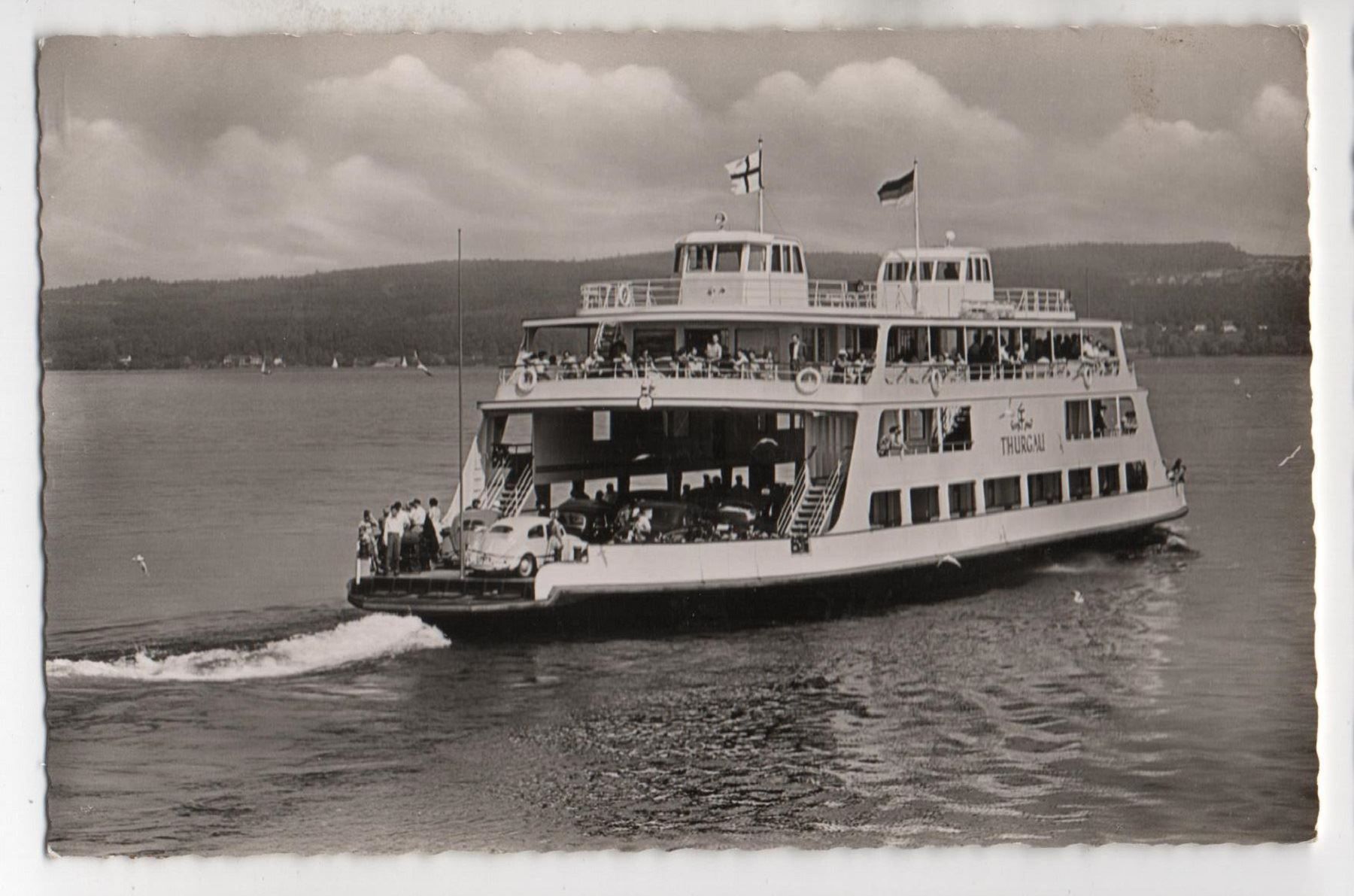 Cartoline postali: BODENSEE-FÄHRSCHIFF THURGAU Auto VW-Käfer – Nuovo (secondo la descrizione) da Jona venduto da philajona