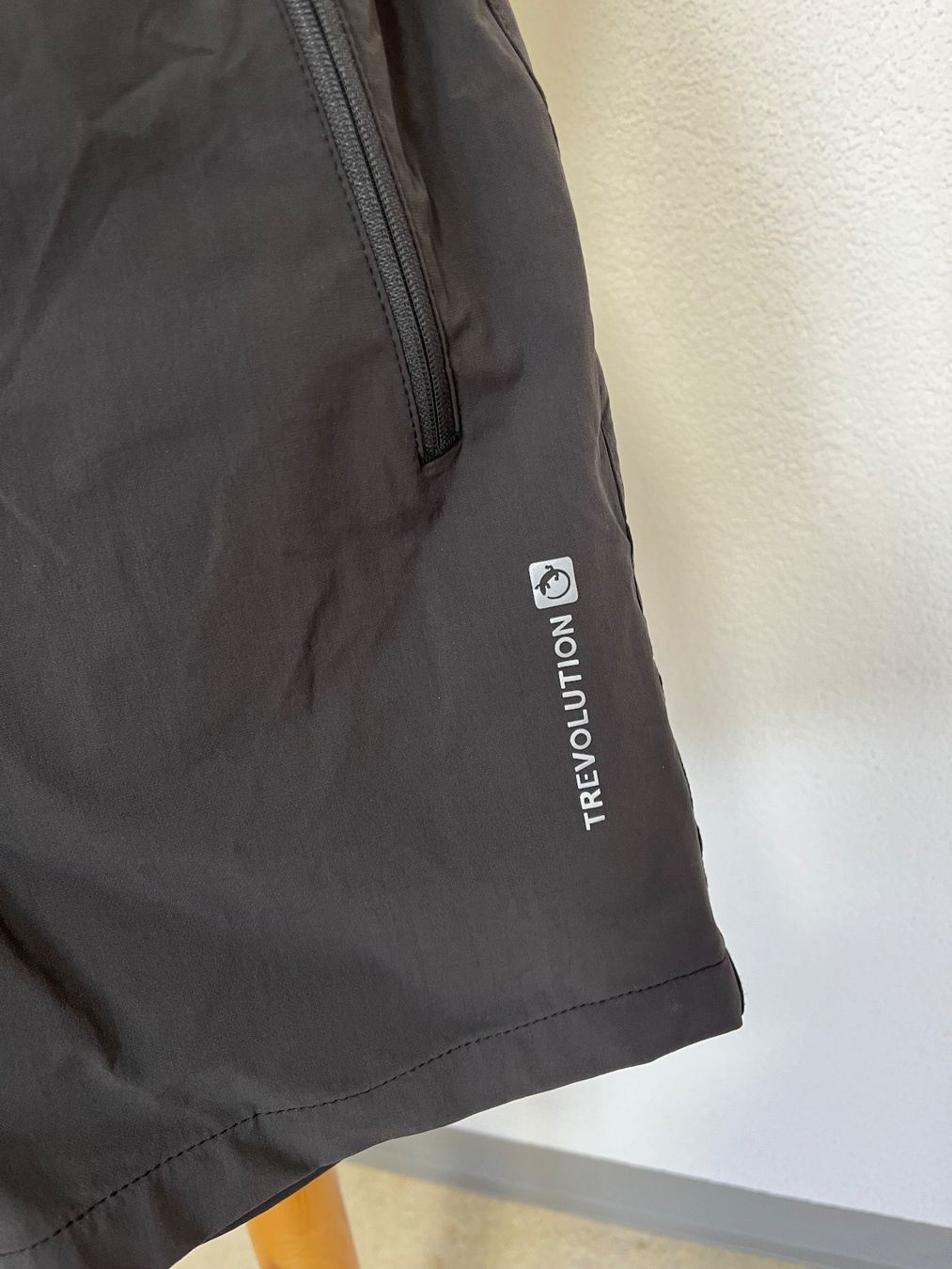 Trevolution Pantalons: Trevolution Shorts, Grösse 38 – D'occasion à Thalheim par karmabis_ 1