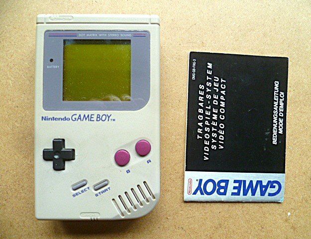 Nintendo Consoles: Nintendo Game Boy Classic DMG-01 – D'occasion à Effretikon par Heimstudio