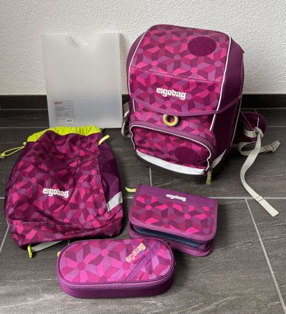 Ergobag cubo light mit viel Zubehör