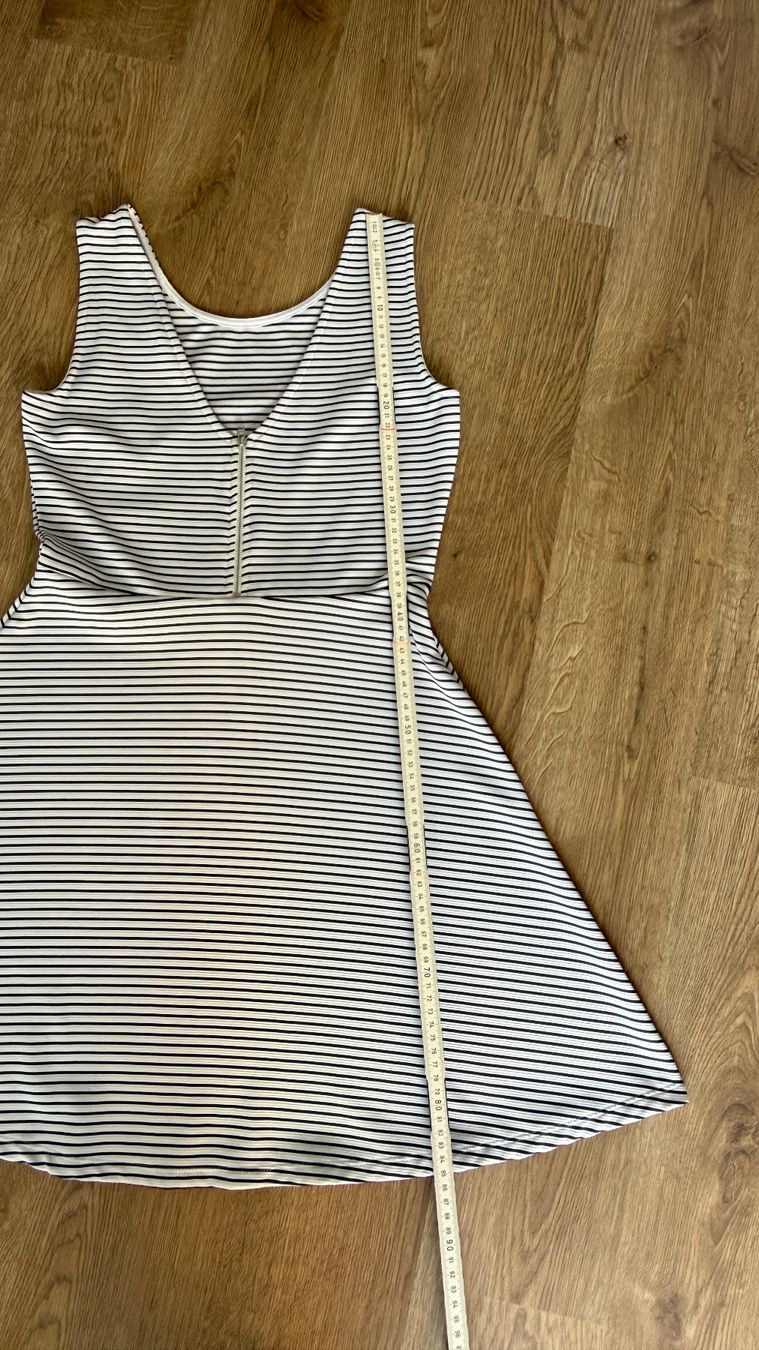 C&A Vestiti: Magnifique robe marine, taille L – Usato da Yverdon-les-Bains venduto da _sabrinah_ 3