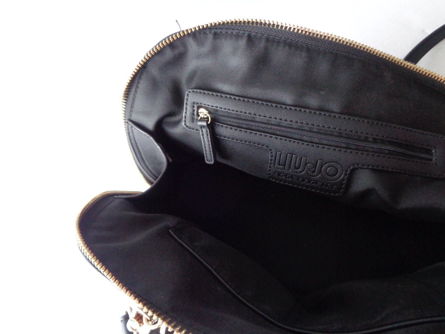 Borse da donna: Tasche LIO-JO Lederimitat grau/schwarz – Usato da Chur venduto da omonia 5