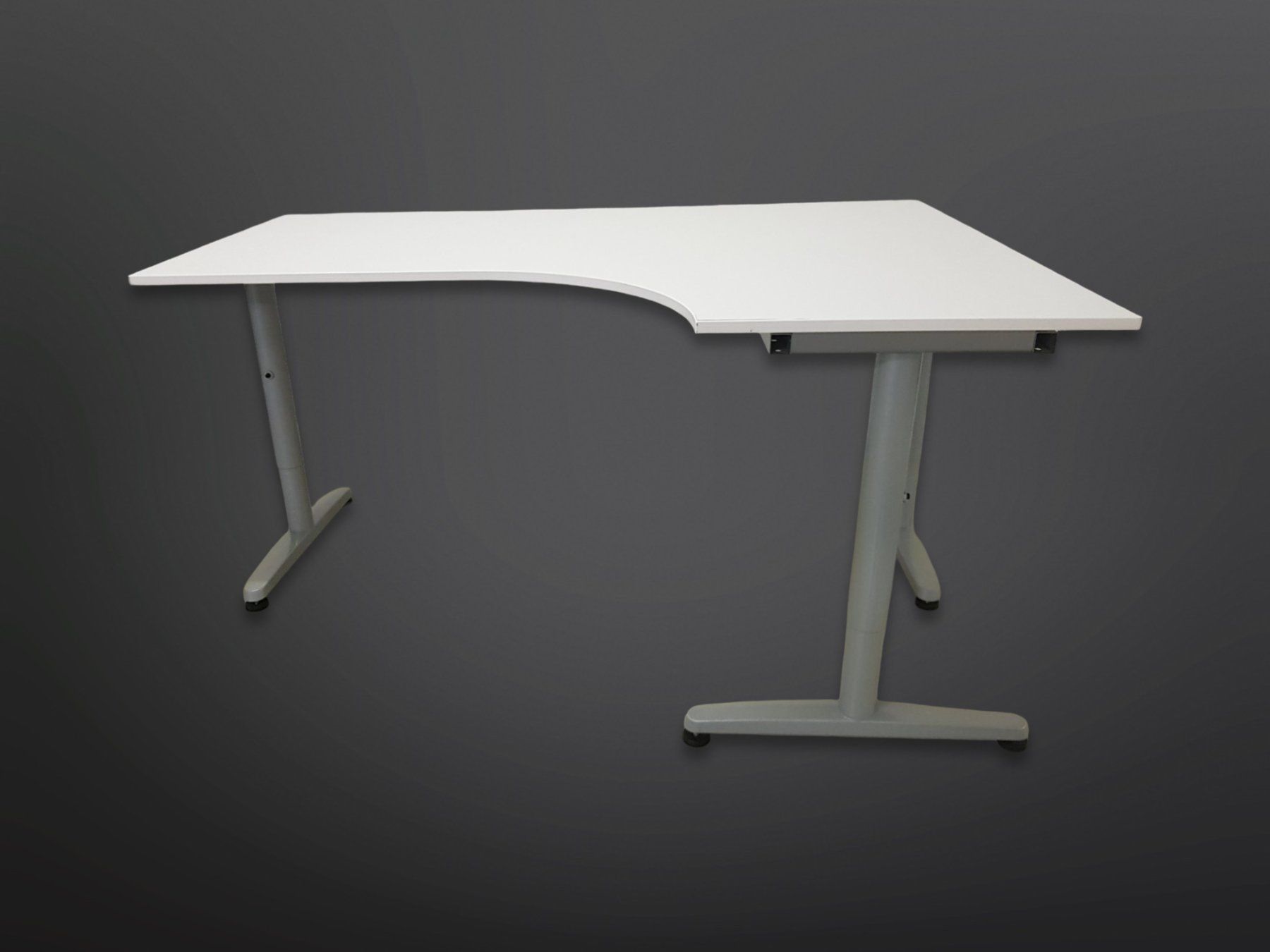 Ikea Bureaux: IKEA Galant Eck-Schreibtisch weiss – D'occasion à Suhr par Restwert_Suhr 1