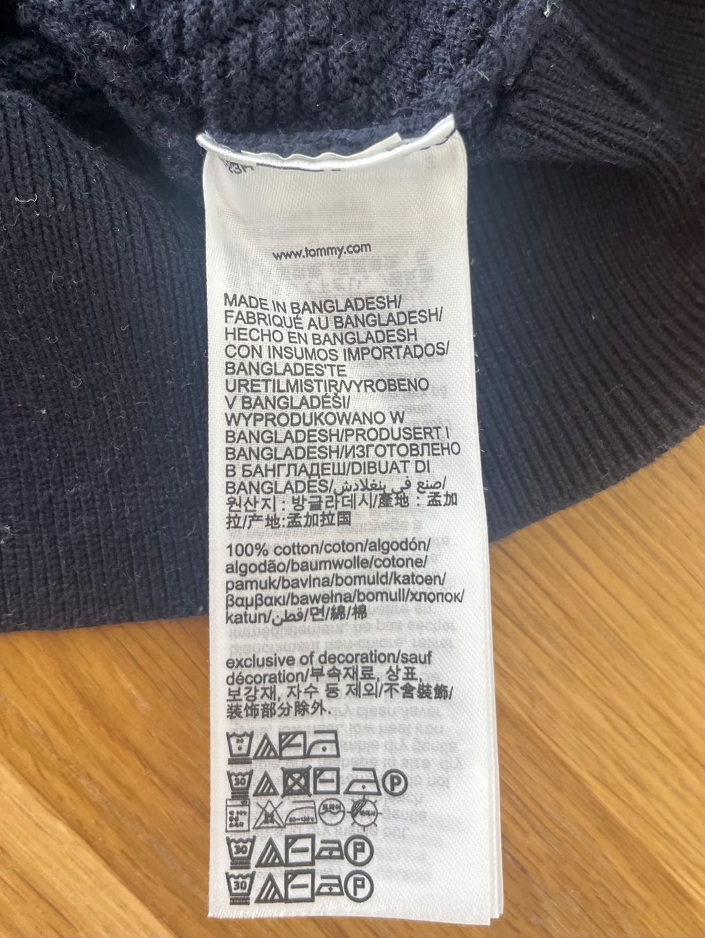 Tommy Hilfiger Maglioni & Felpe: Tommy Hilfiger Pullover Grösse M, dunkelblau – Usato da Zollikofen venduto da Michel_A 2