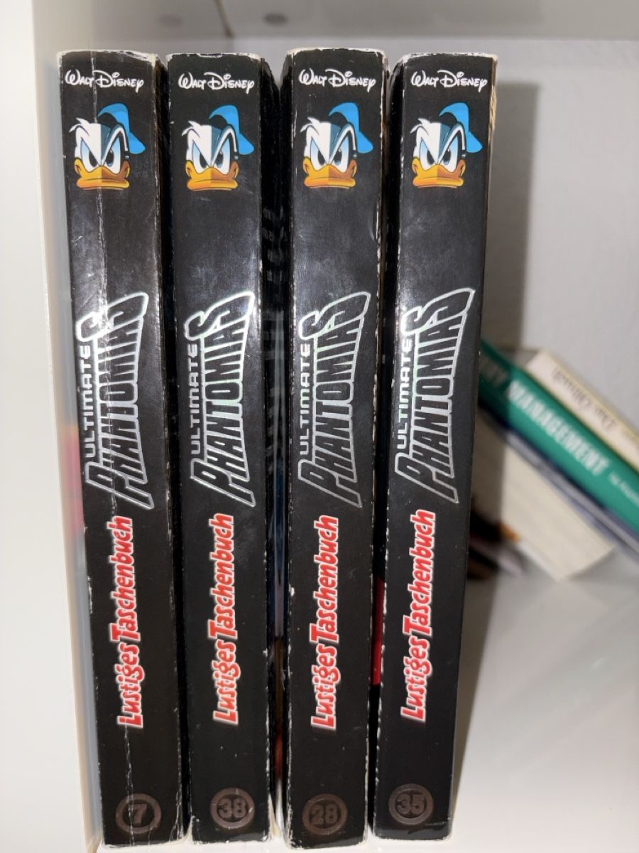 Comics: 4 Comic Bücher Ultimate Phantomias Disney gebraucht – Gebraucht aus Bern von Flingi