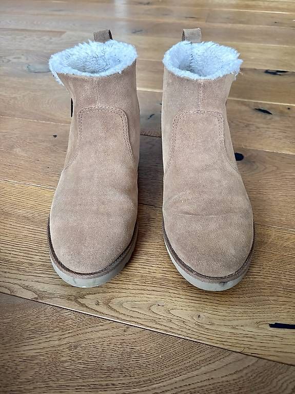 Damenschuhe: UGG Boots Grösse 38 – Gebraucht aus Gossau SG von Rebecca-92