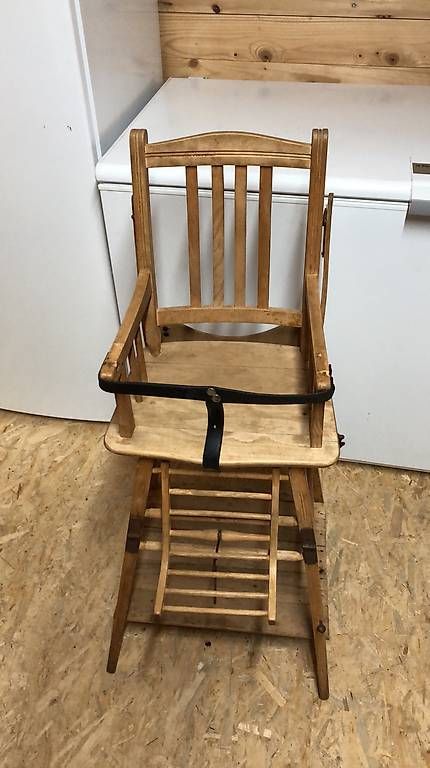 Hochstühle: Antiker Kinderhochstuhl aus Holz – Gebraucht aus Bern von laura1988