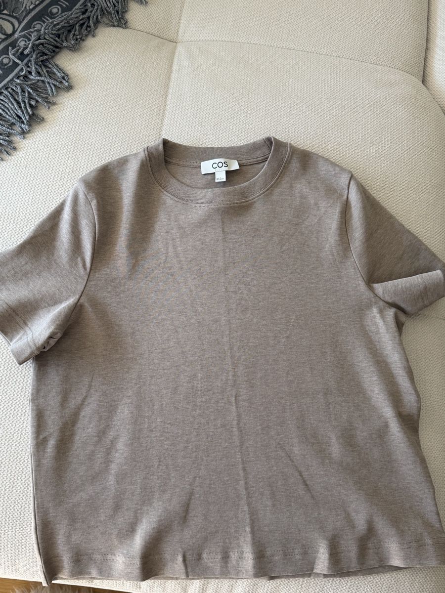 Cos T-shirt: COS T-shirt – Nuovo e nell'imballaggio originale da Zürich venduto da reg_vvr6