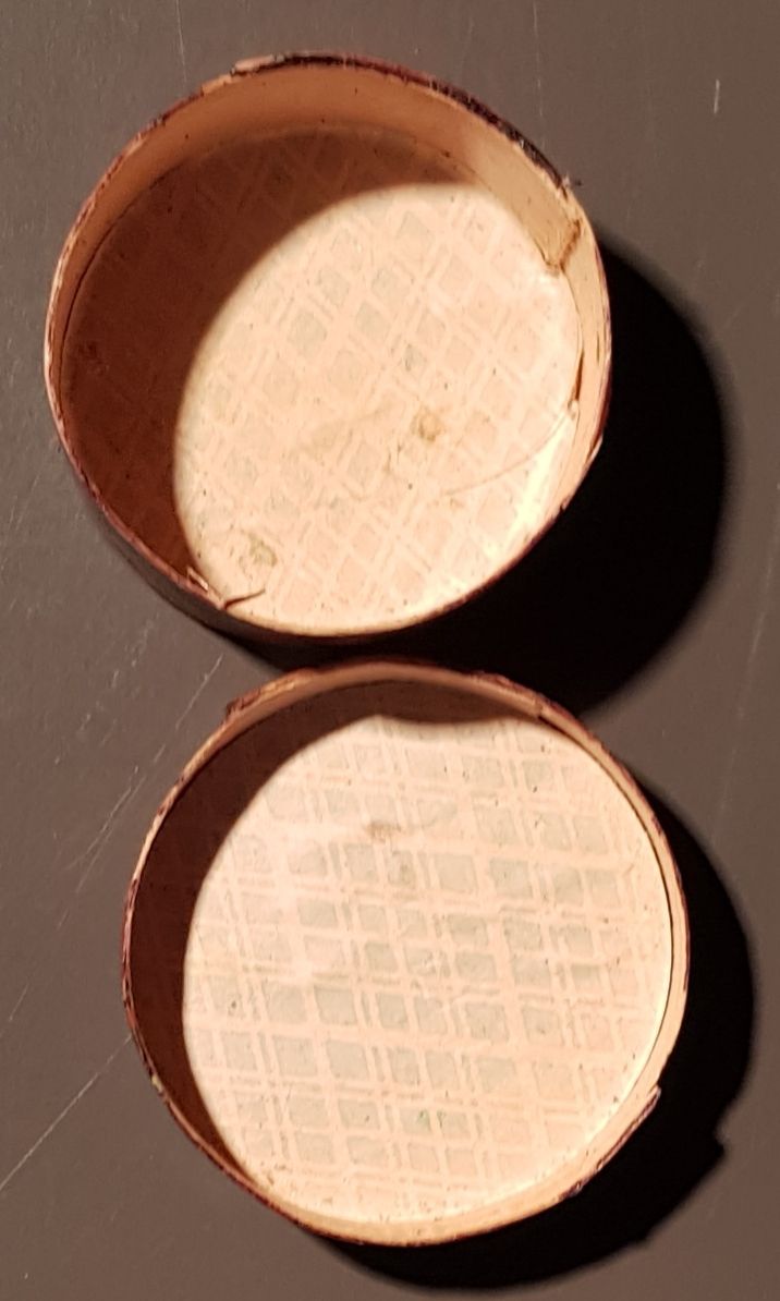 Tutte le decorazioni: Holzspanschachtel rund – Usato da Erlenbach ZH venduto da wem_6f9c 1