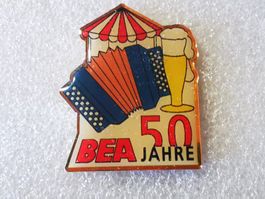Ansteckpin 101: 50 Jahre Bea