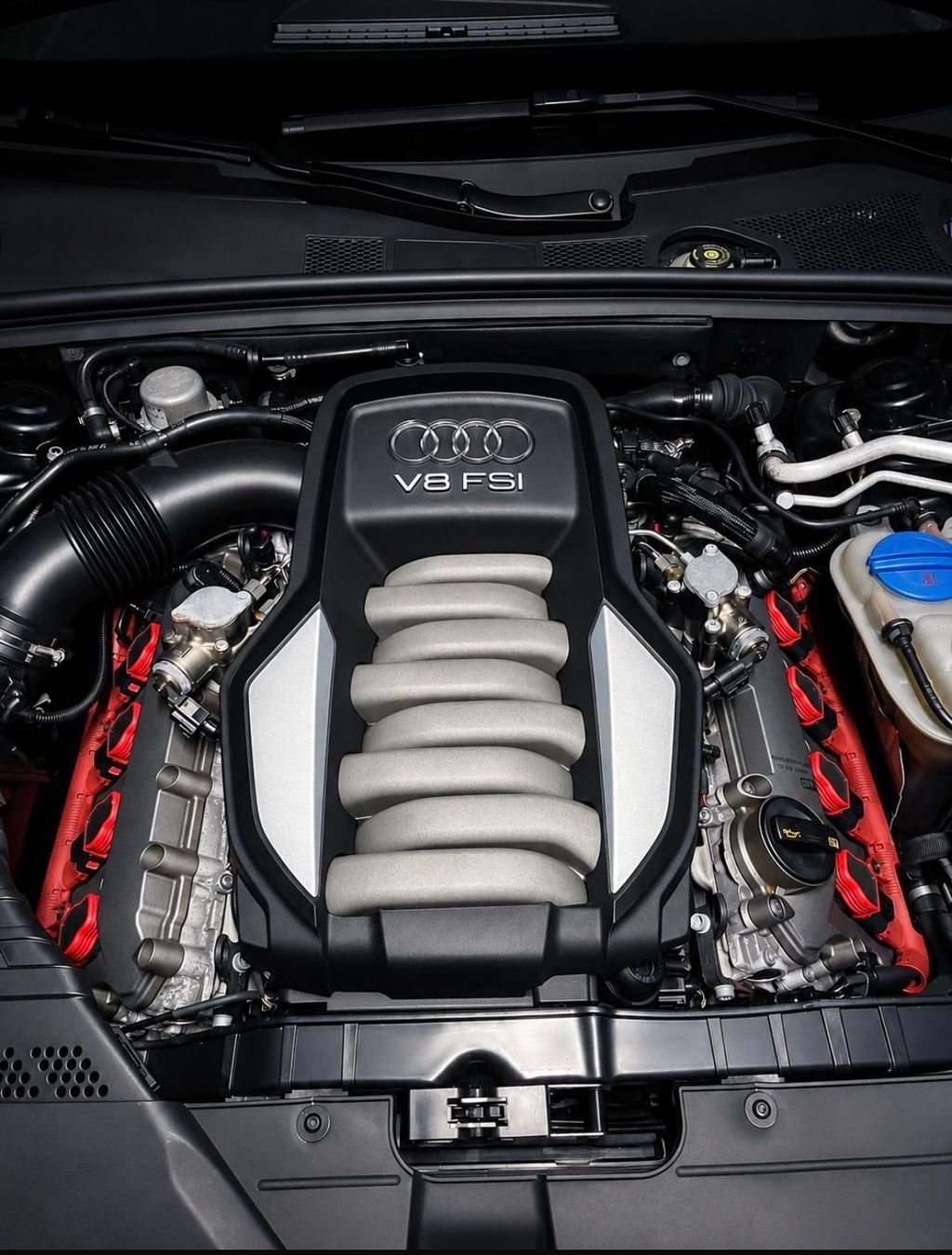 Audi Autos: Audi S5 V8 4.2 – D'occasion à Trimbach par ClaudioM03 5