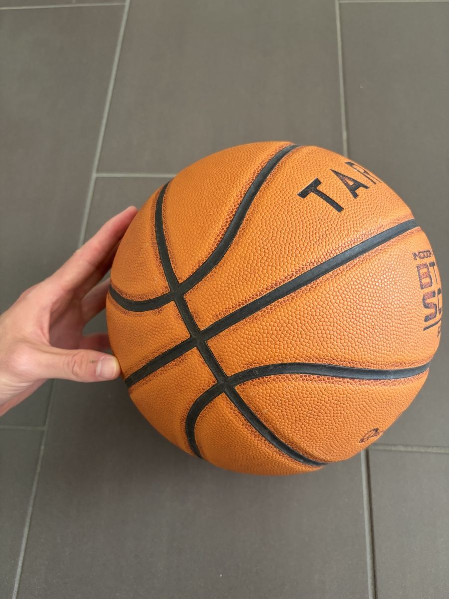 Decathlon Bälle: Basketball ball Decathlon – Gebraucht aus Zürich von Carlo_B 2