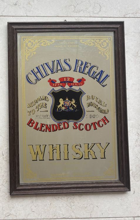 Miroir CHIVAS REGAL (D'occasion) à Dully pour CHF 60 – avec livraison ...