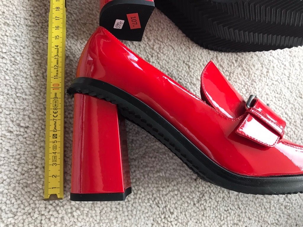 Scarpe da donna: PLAN C   roter Lackschuh mit Schnalle – Usato da Kreuzlingen venduto da MONACH2 4