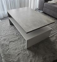 Petite Table Salon