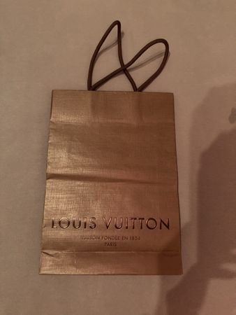 Louis Vuitton Geschenktasche, neuwertig, Top Zustand!