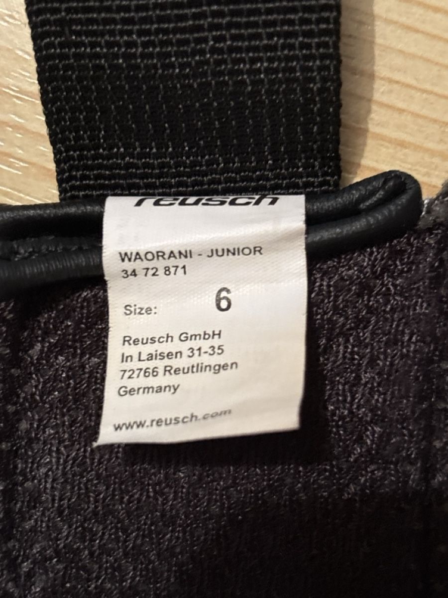 Reusch Guanti: Junior Fussballhandschuhe Grösse 6 – Usato da Unterentfelden venduto da Lavach 2
