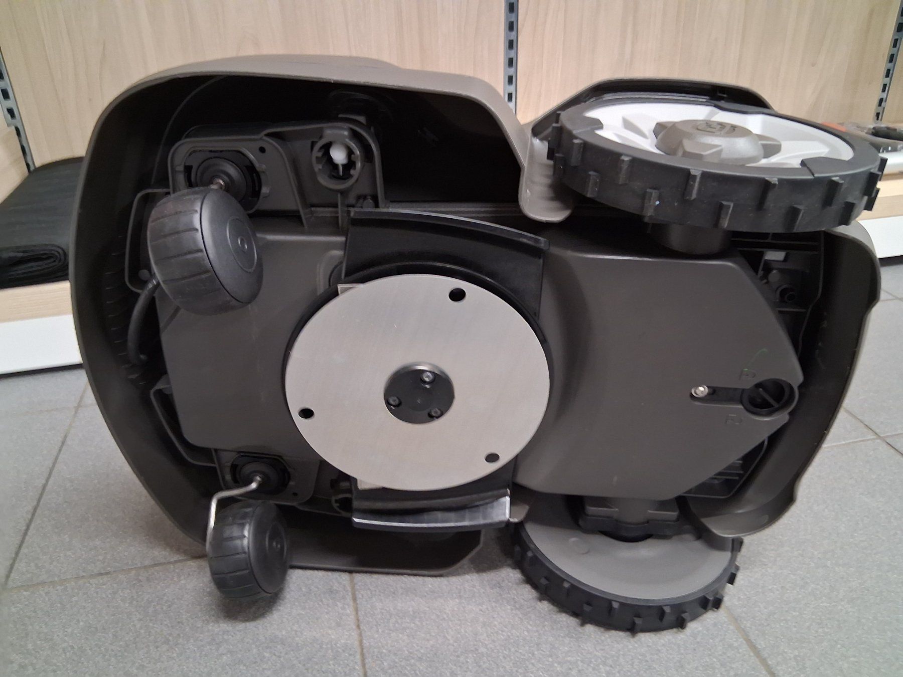 Husqvarna Tagliaerba: Automower 310MII Husqvarna – Usato da Rüegsbach venduto da HusqvarnaShop3418 3