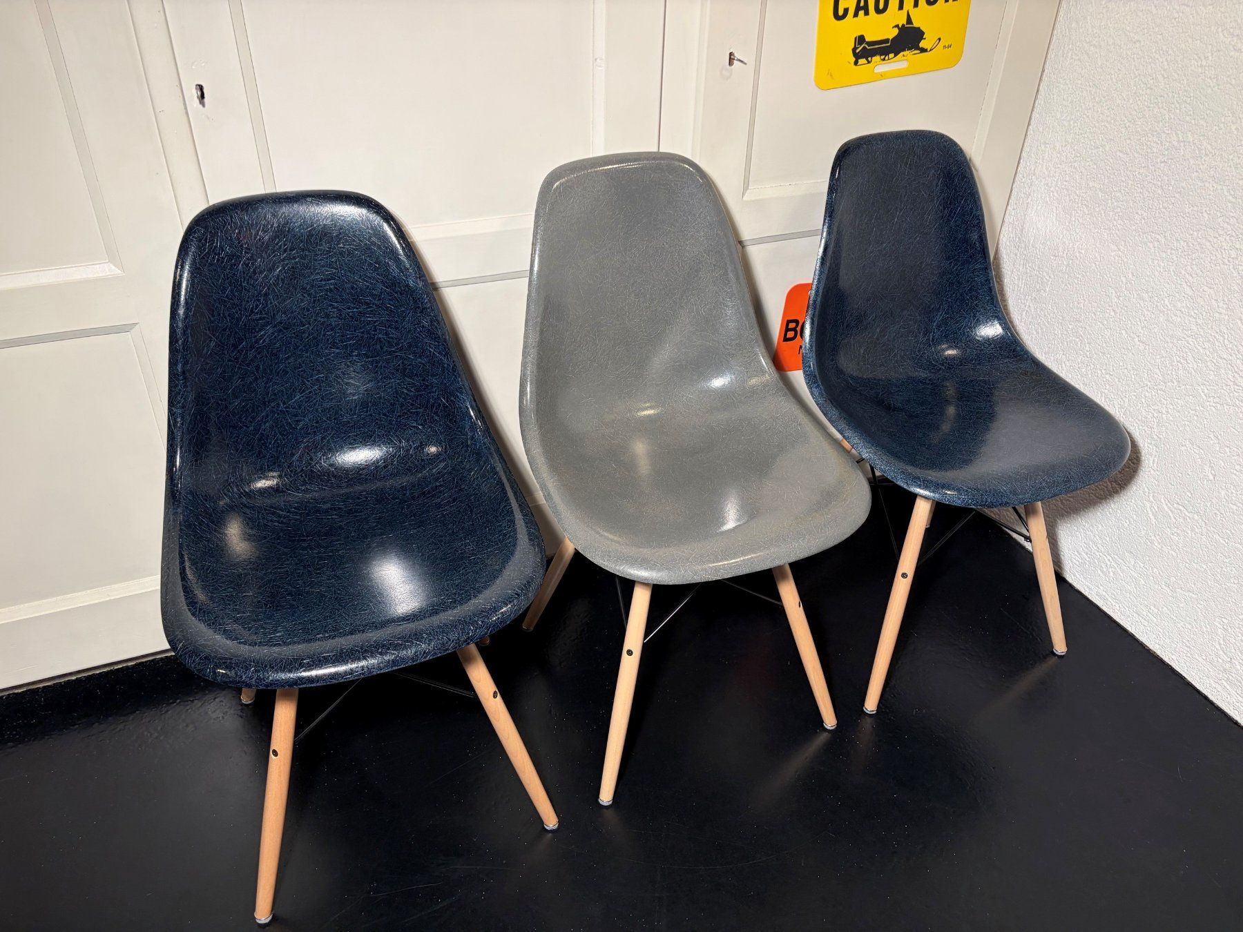 Eames Sedie: Sommer-Knaller! 3x Eames Vitra. Herman Miller Side Chairs – Usato da Liebefeld venduto da Dr.Eames 1
