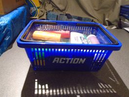 Spiel - Einkaufskorb Action, gefüllt mit Produkten