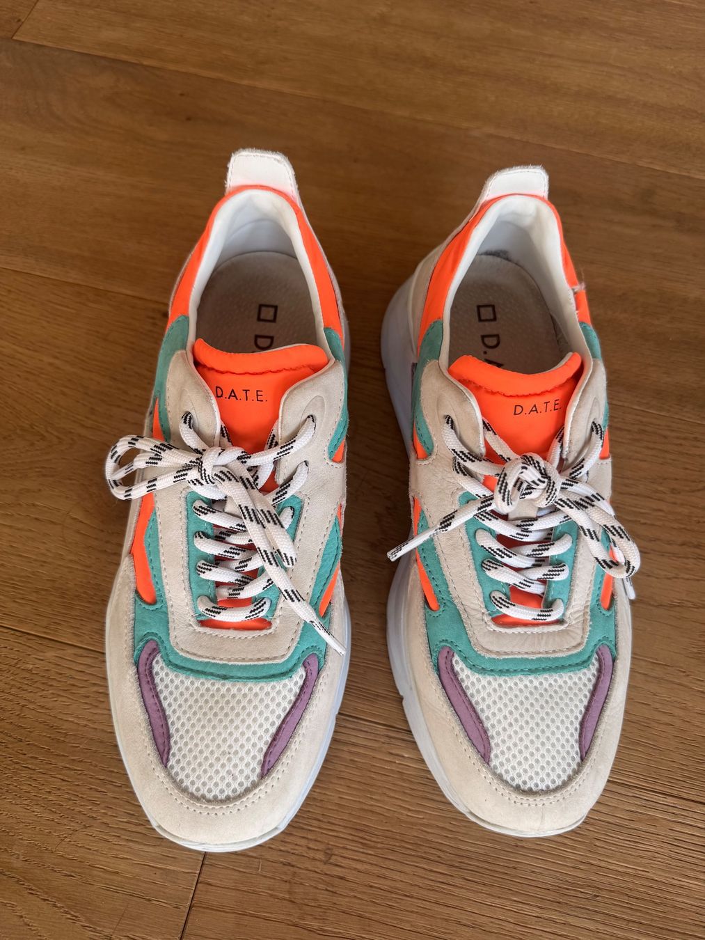 Scarpe da donna: D.A.T.E – Nuovo (secondo la descrizione) da Willerzell venduto da sabo.ca
