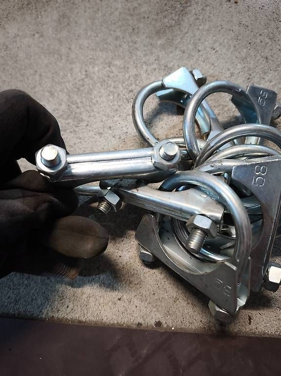 Auspuffanlagen: Auspuffschellen 8 Stück 58 mm – Gebraucht aus Zihlschlacht von rad_vvm9 2