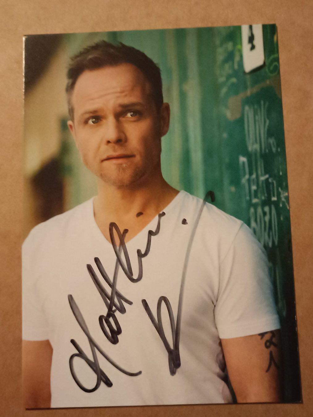 Autografi: Matthias Koeberlin - Handsigniert Autogrammkarte – Usato da Menziken venduto da Artographs