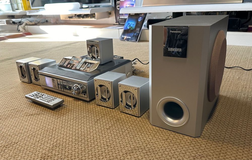Panasonic DVD Home Theater Sound System, SCDM3 Kaufen auf Ricardo