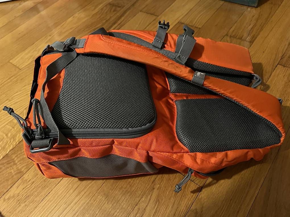 Sacs: Sac Photo orange Lowepro  – D'occasion à Renens VD par nat_l5z8 1