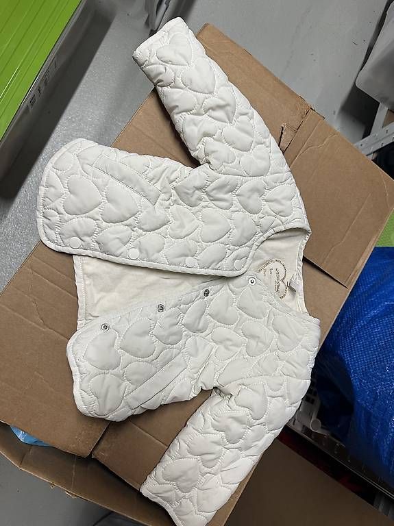 Vestes & Manteaux: Jacke Mädchen Grösse 86 – D'occasion à Bern par ber_h76c