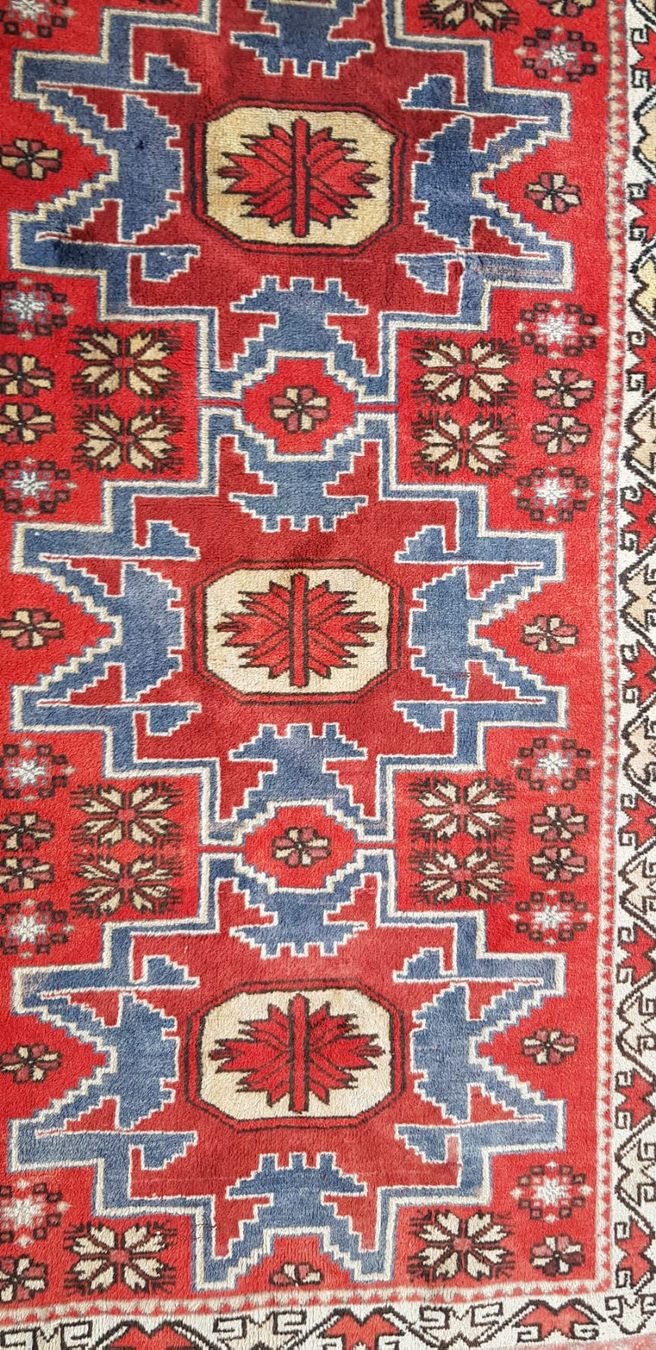Teppiche: Schöner Roter Teppich mit blauem Muster – Gebraucht aus Flums von Flumsantik 3