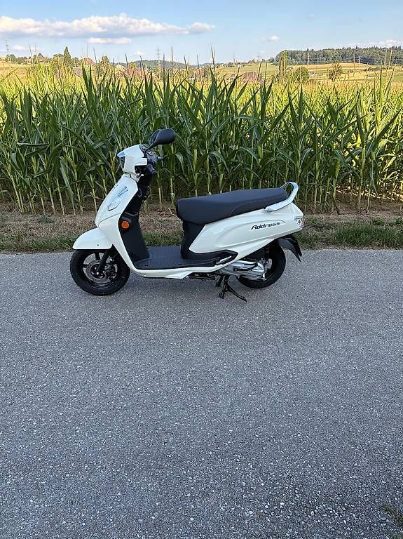 Scooter: Roller Suzuki Address 125 – Usato da Ranflüh venduto da Gust8