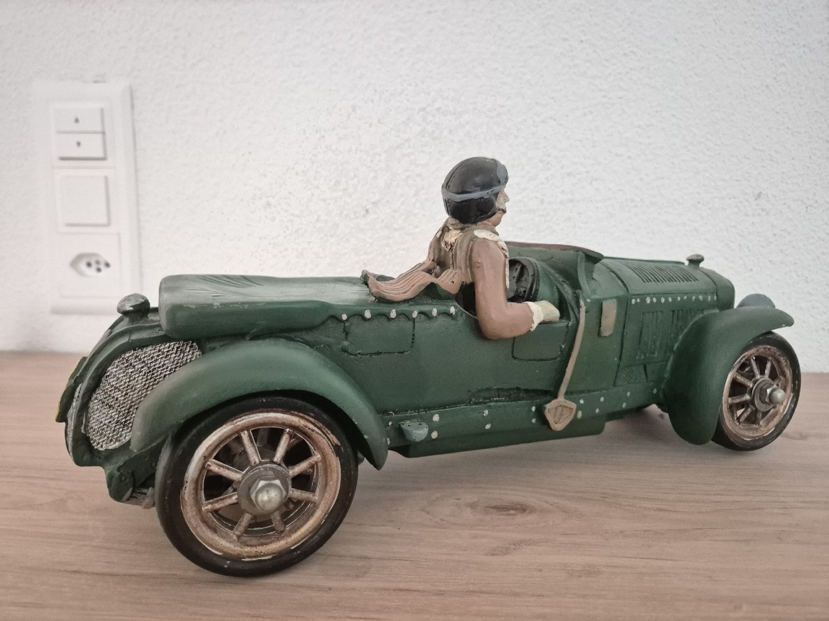 Modellautos: Modellauto 1:12, 1:14? Holz? – Gebraucht aus Neuhausen von sou_t9p8 3