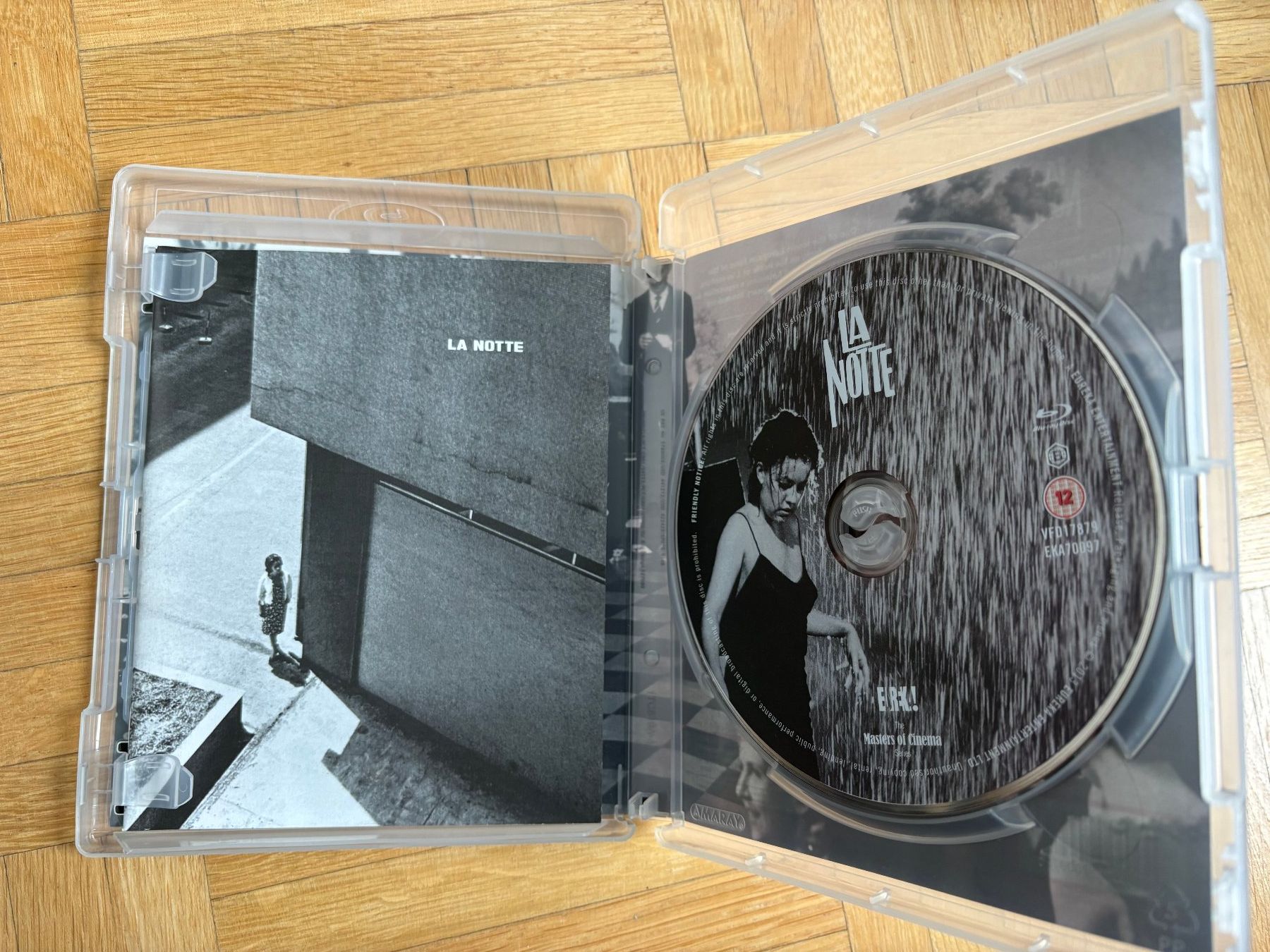 Tutti i DVDs: La notte - mit Booklet - Eureka Video - Blu-ray – Nuovo (secondo la descrizione) da Zürich venduto da Malcom 1