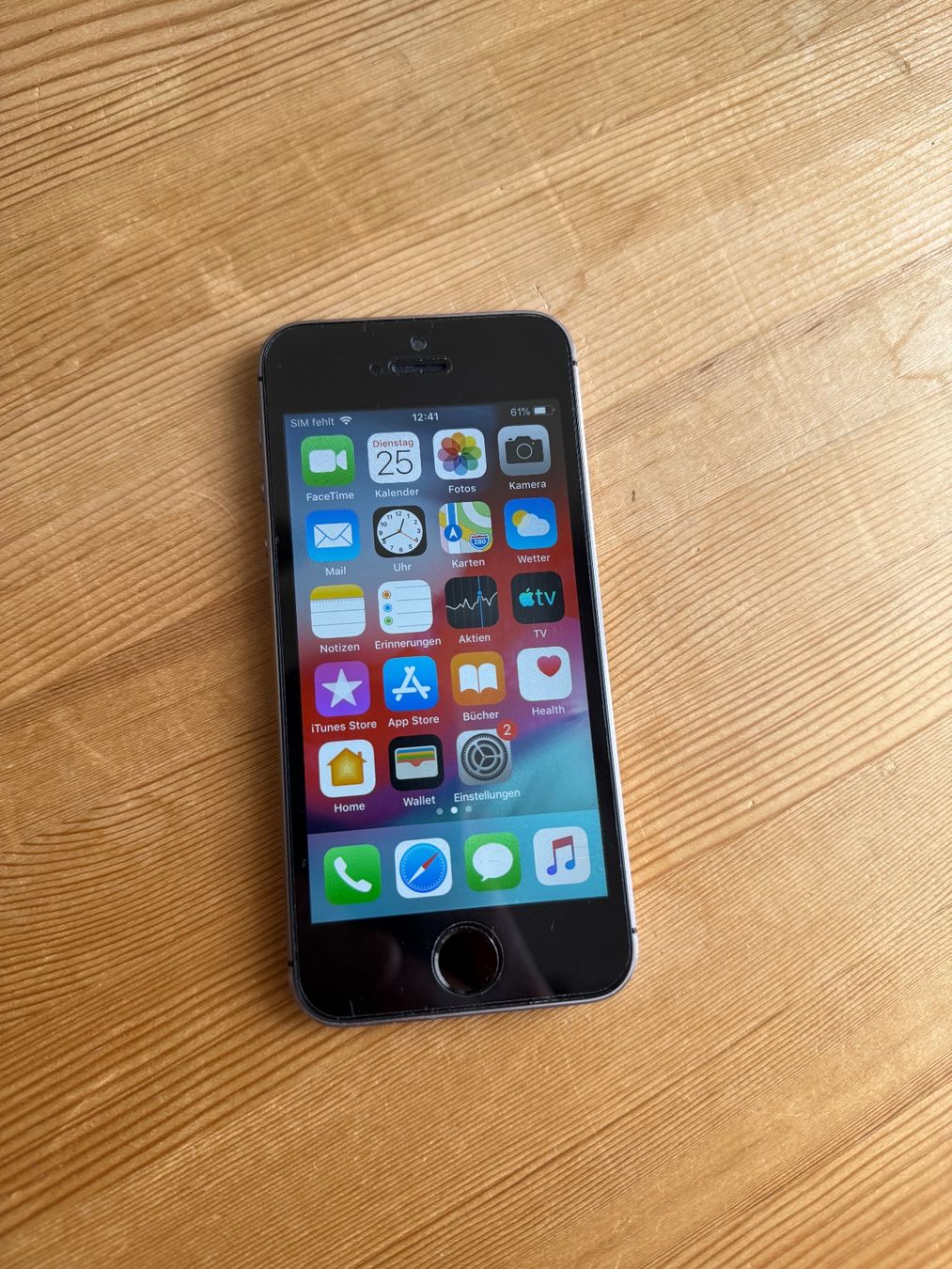 Apple Portables: iPhone 5s 16GB Spacegrau – D'occasion à Lützelflüh-Goldb par Guemseli