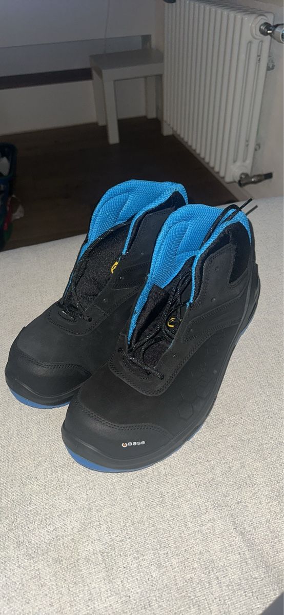 Scarpe da uomo: Base Protection Safety Boots - Size 45 – Nuovo (secondo la descrizione) da Winterthur venduto da aykutkozandagi 1