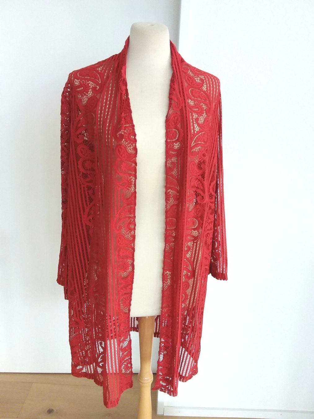Giacche: Spitzen Cardigan, Gr 40 – Usato da Uitikon Waldegg venduto da Risibisi7