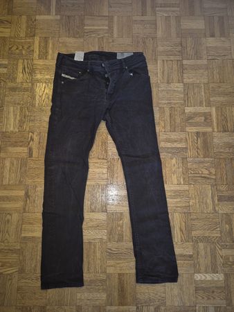 Pantalon Diesel Belther noir, taille 31/32, parfait état!