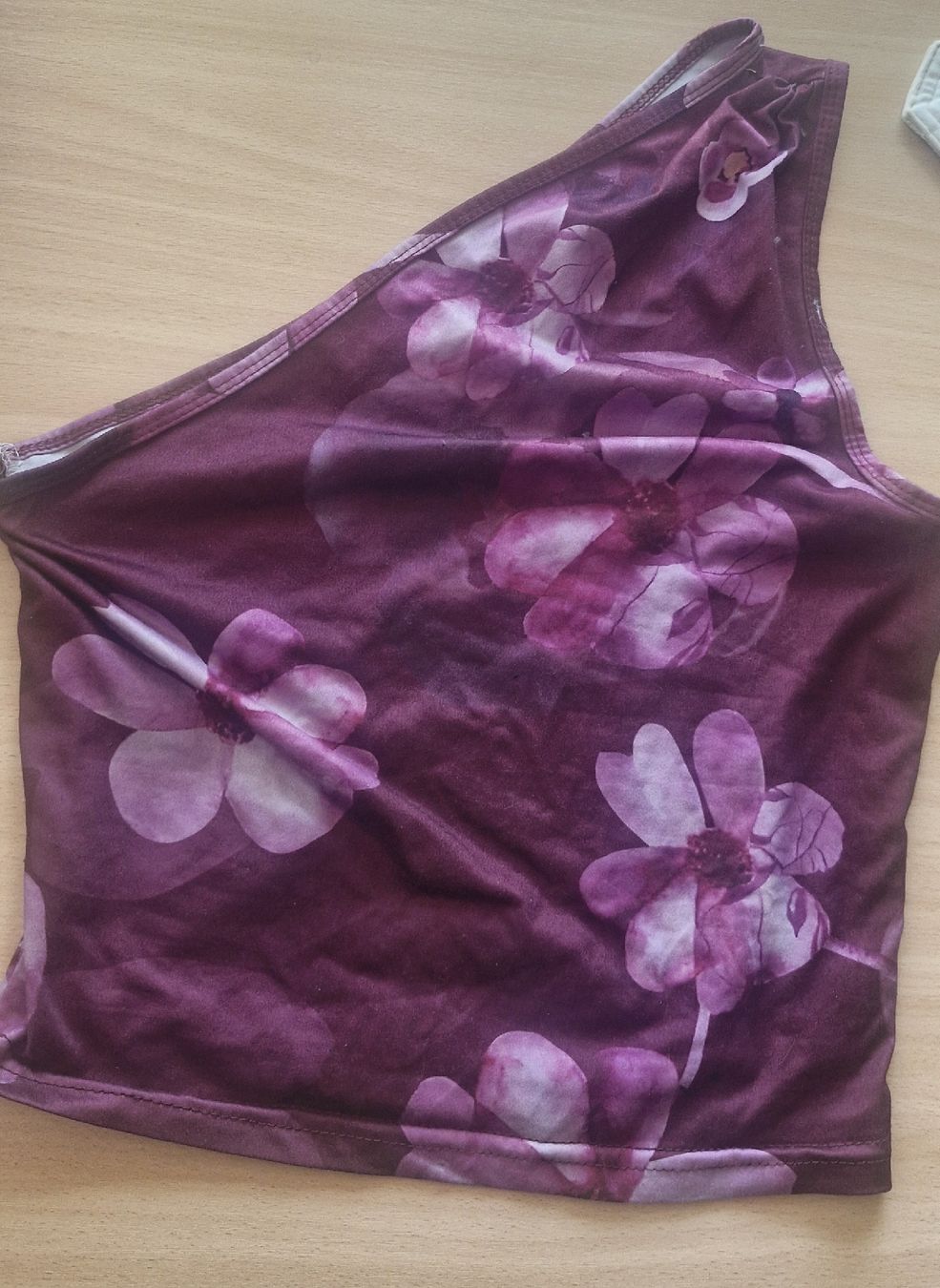 Top: Damen Oberteil ein Schulter Blumenmuster Grösse S – Nuovo (secondo la descrizione) da Wohlen b. Bern venduto da lau_7vcp 2