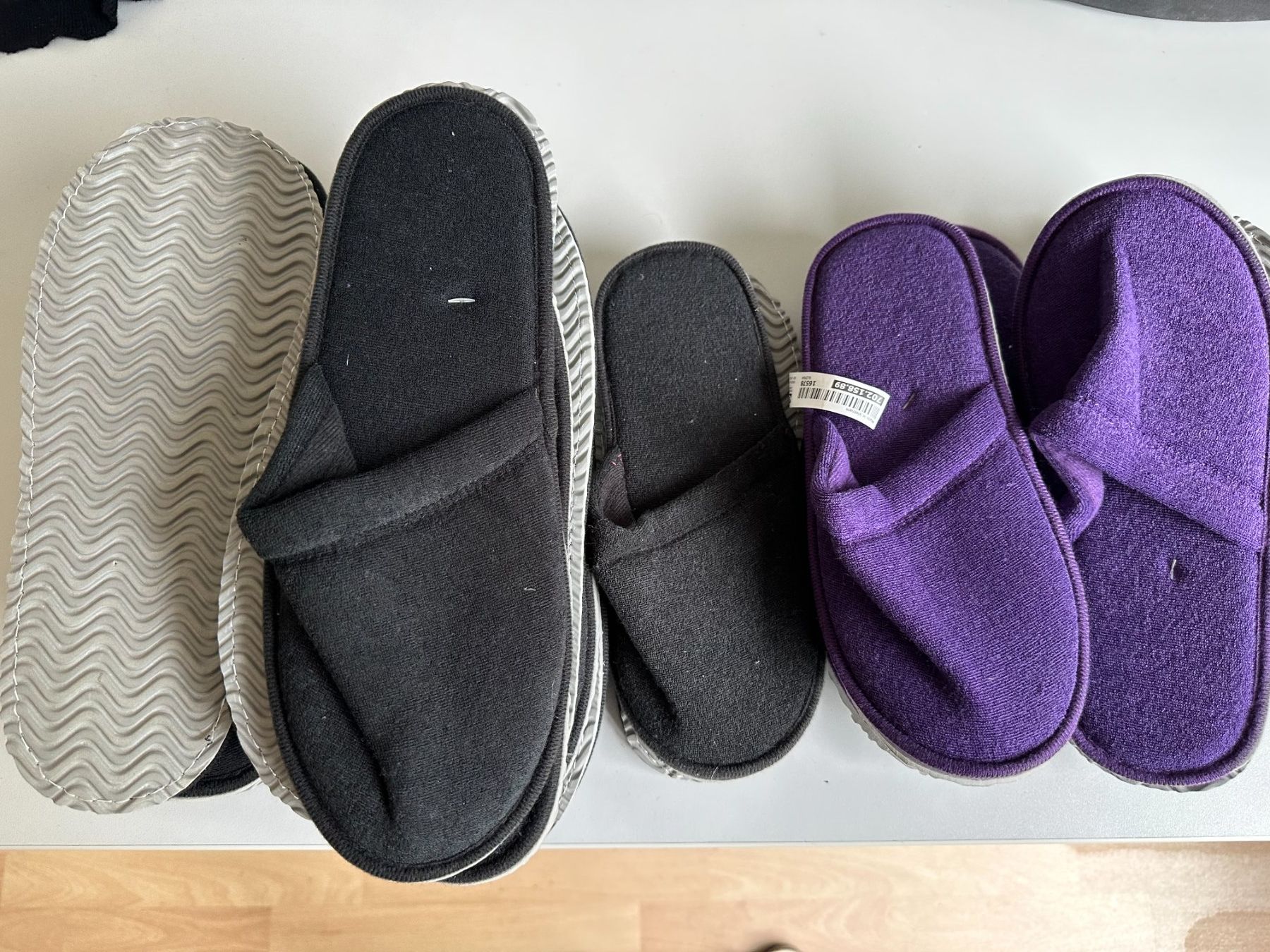 Chaussures hommes: Hausschuhe – Neuf (Voir description) à Grenchen par aplusag