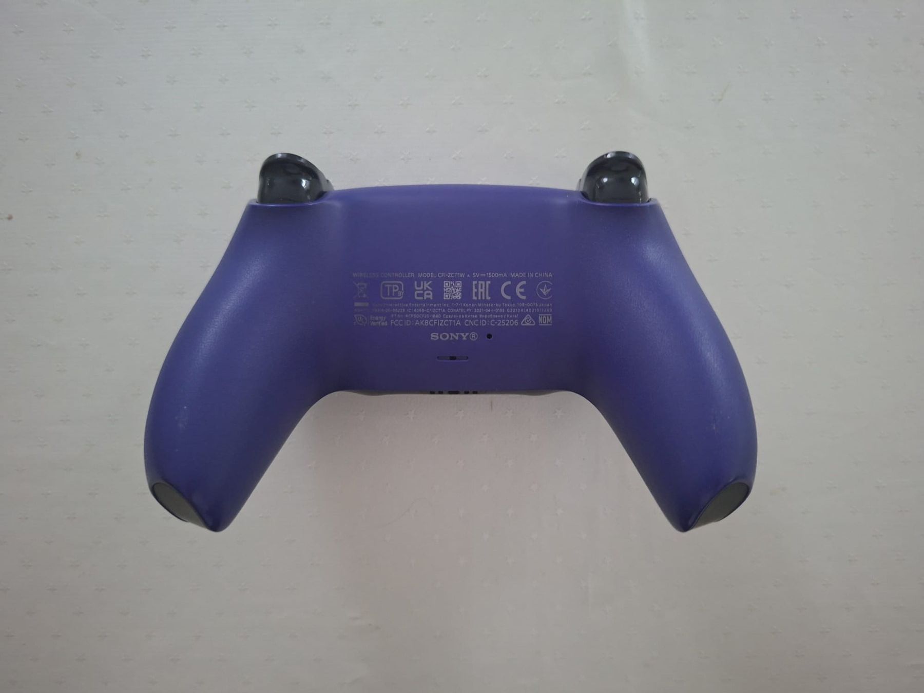 Sony Manettes: PS5 DualSense Controller violett – D'occasion à Niederönz par Niederhe 1