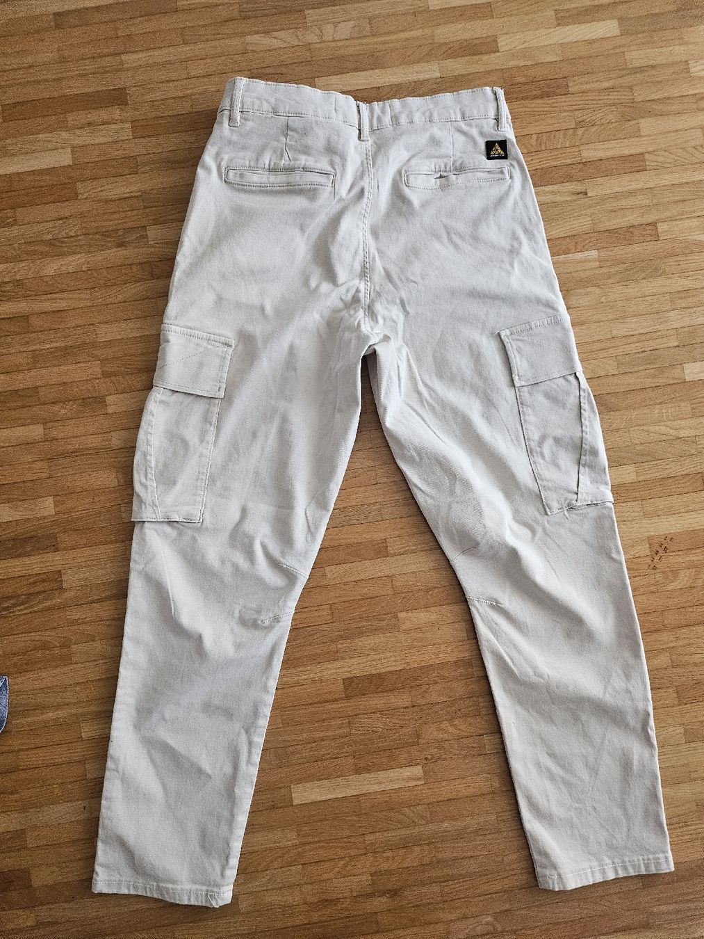 Zara Hosen: Zara Cargo Hose, beige, Gr. 38 – Gebraucht aus Rapperswil SG von dslemer 1