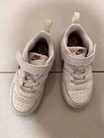 Nike Kinder-Schuhe Gr. 26  Weiss/Pink  guter Zustand